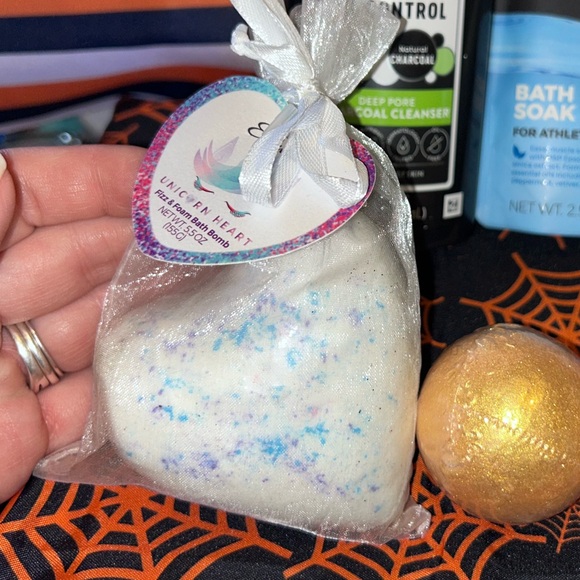 Skin Care Bundle 🧴🛁 All New With Tags - Picture 8 of 11